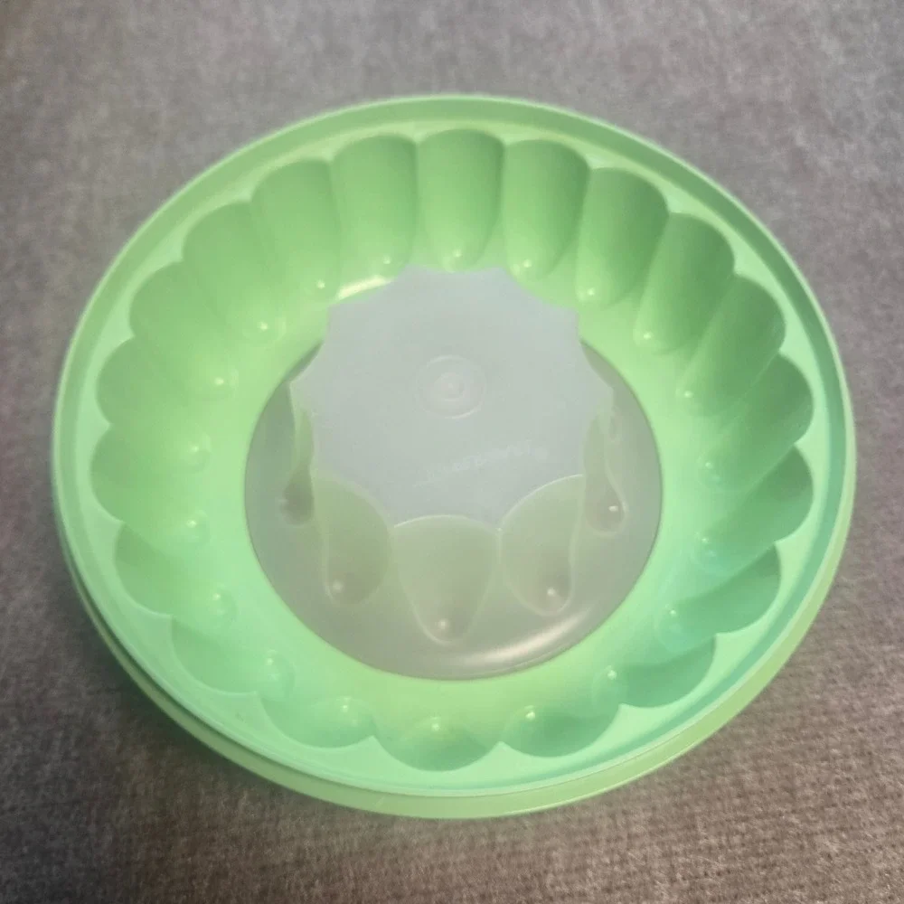 Vintage Tupperware Jel-Ring Mold 1202 Mint Green 3 Piece Set Jello Dessert Mold